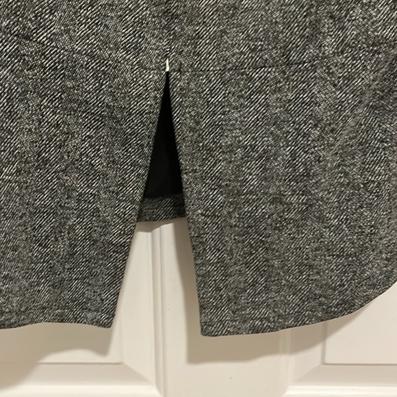 Ava XL black and gray blazer great for fall and winter - Picture 4 of 5